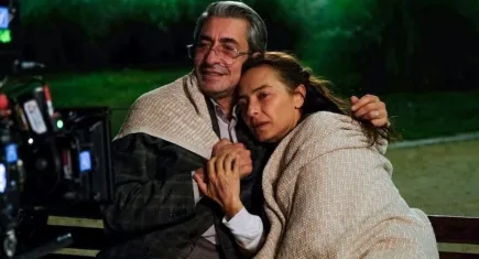 “Al Beni Baba” geliyor: Ayça Ayşin Turan ve Erkan Petekkaya’yı buluşturan yürek burkan hikâye
