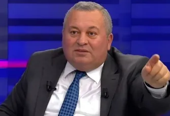 Cemal Enginyurt’tan Gürsel Tekin’e kayyum tepkisi: “CHP’lileri biber gazıyla mı susturacaksınız?”