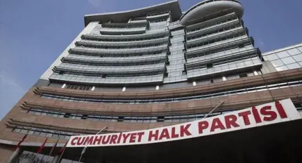 CHP İstanbul’da kriz derinleşiyor: Kayyım atandı, olağanüstü kurultay tarihi belli oldu