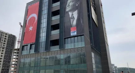 CHP İstanbul İl Başkanlığı binası kapanıyor! CHP, kapanması için gerekli yerlere başvurularını yaptı..