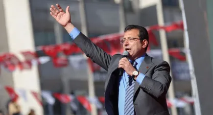 Ekrem İmamoğlu’ndan CHP İstanbul İl Binası önündeki polis ablukasına sert tepki: “Hukuksuzluğa son verin”