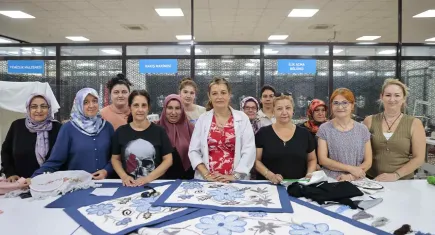 Konak’ta kadınlar hem üretiyor hem aile bütçelerine katkı sağlıyor