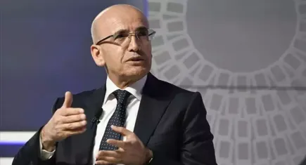 Şimşek’ten piyasalara kritik mesaj: “Dün gece de, bugün de olağan dışı hareket yok”