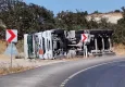 Amonyum nitrat yüklü tanker devrildi