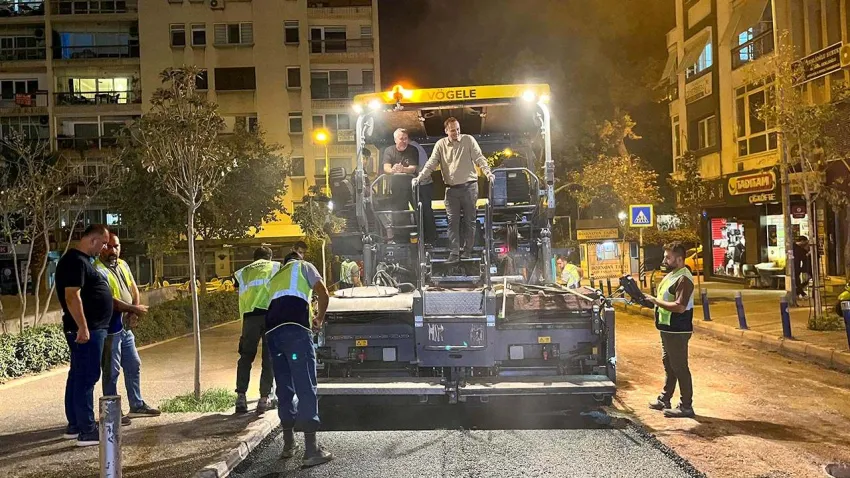 Bornova Belediyesi'nden gece gündüz asfalt seferberliği