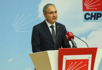 Cumhuriyet Halk Partisi İstanbul Milletvekili Suat Özçağdaş kimdir? ODTÜ’den CHP Genel Başkan Yardımcılığına uzanan yükseliş hikayesi..