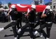 İzmir’de şehit polisler son yolculuğuna uğurlandı