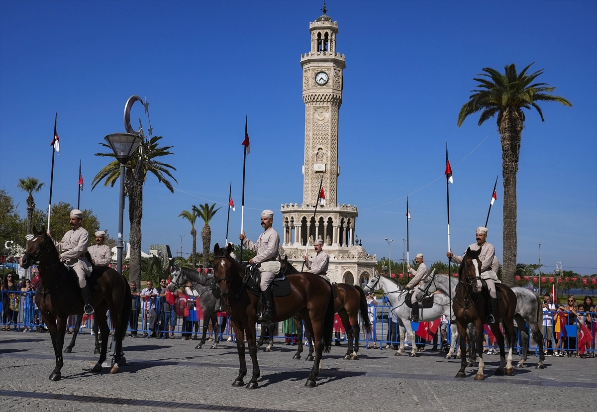 İzmir, Düşman İşgalinden Kurtuluşunun 103. Yılını Coşkuyla Kutladı başlıklı video haberin görseli