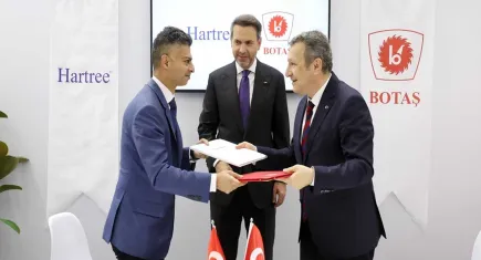 Bakan Bayraktar, imzalanan yeni LNG anlaşmalarını duyurdu