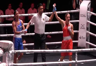 Buse Naz Çakıroğlu, Dünya Boks Şampiyonası'nda yarı finalde