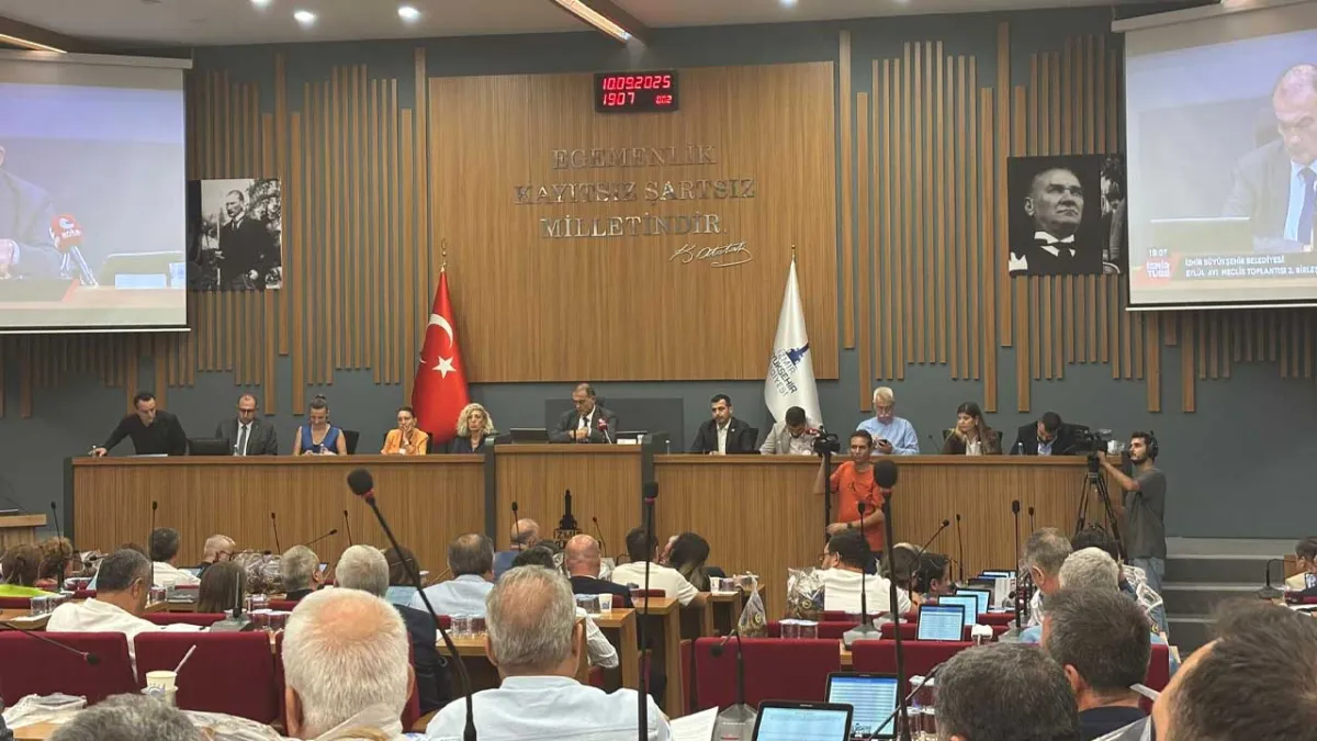 Büyükşehir meclisinde toplu taşımada indirim tartışması haberinin görseli