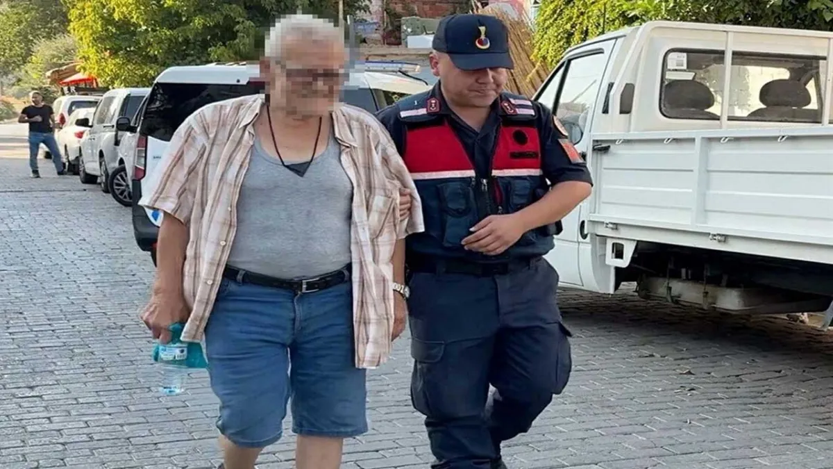 Evinde 2 bin adet sentetik ecza ele geçirildi: &#039;Ben içiyorum&#039; dedi haberinin görseli