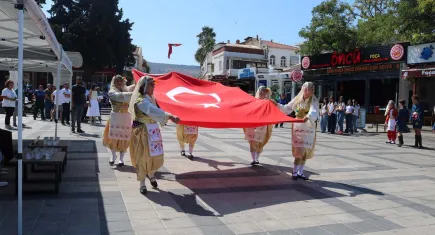 Foça'da Kurtuluş coşkusu