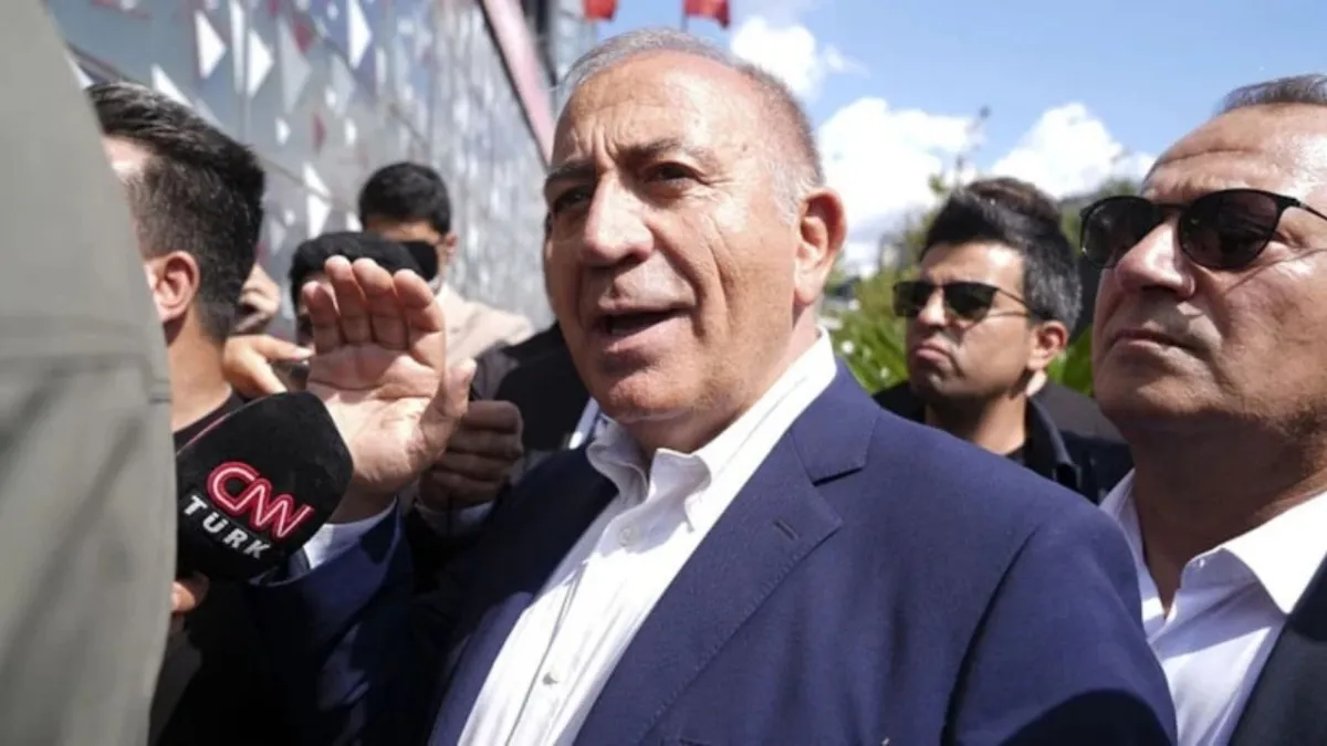 Gürsel Tekin kararı tanımadı: “Görevimizin başındayız” haberinin görseli