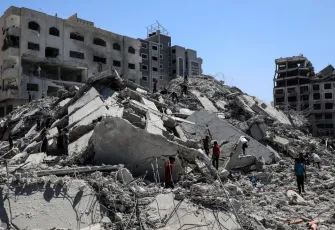 İsrail’den Gazze’ye üç dalgalı hava saldırısı: 360 nokta hedef alındı