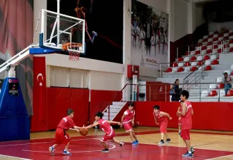 Bayraklı’da 3 Bin 500 Kişi Yaz Spor Okullarında buluştu: Kış sezonu için kayıtlar başladı
