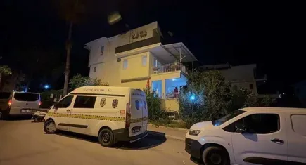 Eski karısını eşarbıyla boğdu