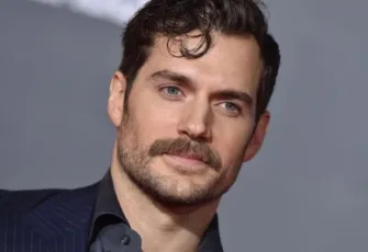 Henry Cavill “İskoçyalı” filmine hazırlanırken sakatlandı! Çekimler ertelendi