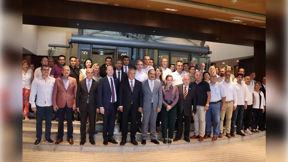 İzmir’de tarım ve gıdanın geleceğine yön veren buluşma haberinin görseli