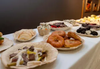 Karşıyaka'da sanat ve gastronomi buluştu: İzmir Sofrası Sergisi açıldı