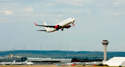 Telefonları klonlayıp bomba ihbarı yaptılar!