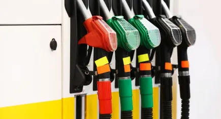 13 Eylül güncel akaryakıt fiyatları: Benzin, motorin ve LPG ne kadar oldu? İzmir motorin fiyatı