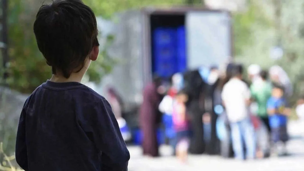 Aktivist Foggo: Okul üniforması alamayan çocuklar okula gidemiyor haberinin görseli