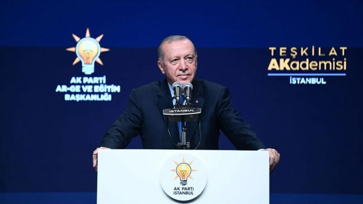 Cumhurbaşkanı Erdoğan’dan Haliç’te dikkat çeken mesaj: “86 milyonla yürümeye devam edeceğiz” haberinin görseli