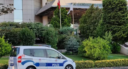 İBB soruşturması Bayrampaşa'ya sıçradı: Bayrampaşa Belediye Başkanı Hasan Mutlu Gözaltında!