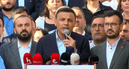 Özgür Çelik’ten Bayrampaşa tepkisi: Rantın değil, halkın yanındayız