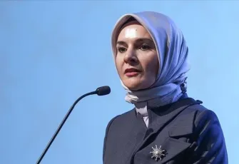 Şehit Öğretmen Şenay Aybüke Yalçın’ın İzinde: Bakan Göktaş Batman’da gençlerle buluştu
