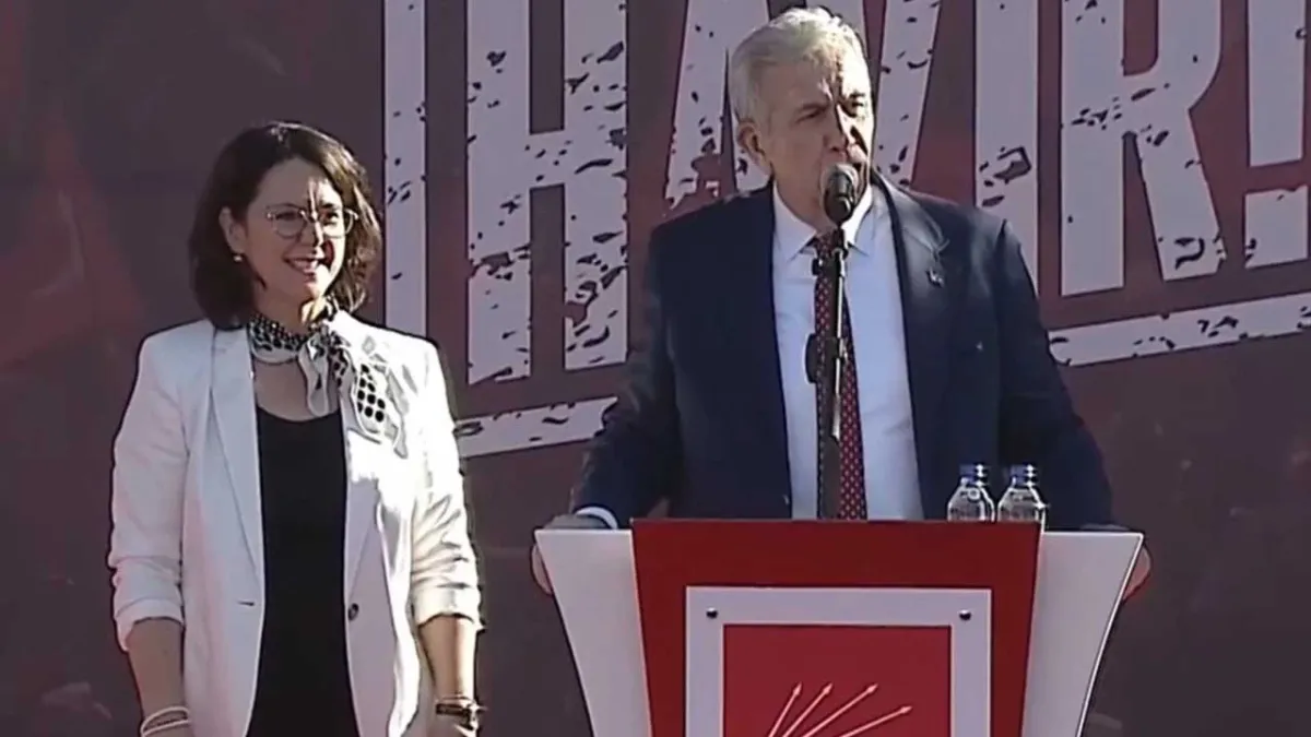 Mansur Yavaş: AK Parti&#039;ye geçenlere rozet, geçmeyene kelepçe haberinin görseli