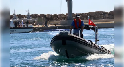 Meriç Nehri’nde devriye mesaisi 