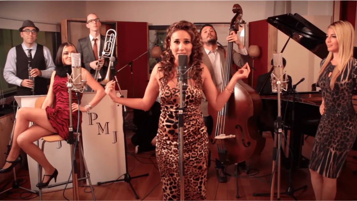 Postmodern Jukebox İzmirlileri zaman yolculuğuna çıkartacak haberinin görseli