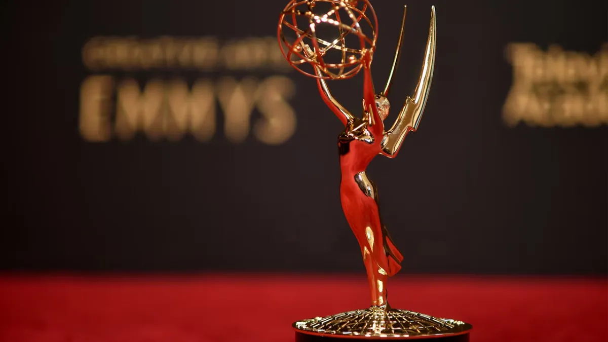 77. Emmy Ödülleri’nde kazananlar açıklandı: İlklerle dolu bir gece! haberinin görseli