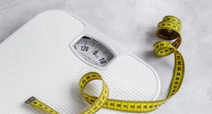 Ani diyetler metabolizmanızı yavaşlatabilir: Haftada 0,5–1 kg kilo kaybıyla kalıcı sonuçlar nasıl elde edilir?