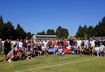 Ege’de dostluk rüzgarı esti: Çeşme - Sakız master futbol turnuvası’nda kazanan dostluk oldu!