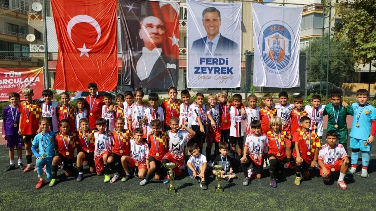 Ferdi Zeyrek anısına futbol coşkusu: 17 takımın mücadelesinde şampiyon Göztepe! haberinin görseli