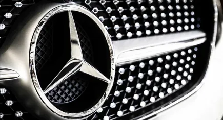 Mercedes-Benz, rakibi BMW'den motor mu alacak?