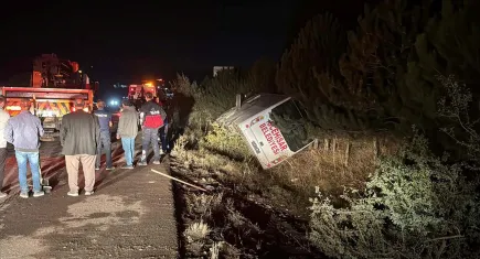 Afyonkarahisar'da yolcu midibüsü devrildi!