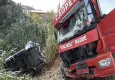Akaryakıt tankeri, yolcu minibüsüne çarptı: 3 kişi yaralandı!