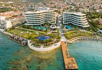 Çeşme Çevre Derneği: "Reges Oteli Rezidansa Dönüştürülmesin!"