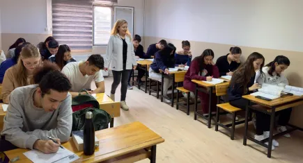 Çiğli Belediyesi’nden mezun öğrencilere YKS hazırlık desteği