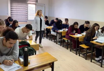 Çiğli Belediyesi’nden mezun öğrencilere YKS hazırlık desteği