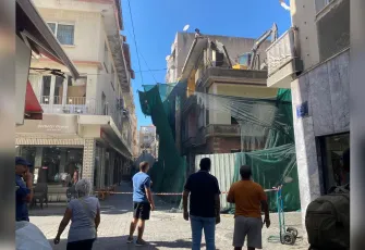 Karşıyaka Çarşısı’nda yıkımda tehlikeli ihmal: Esnaf korku içinde