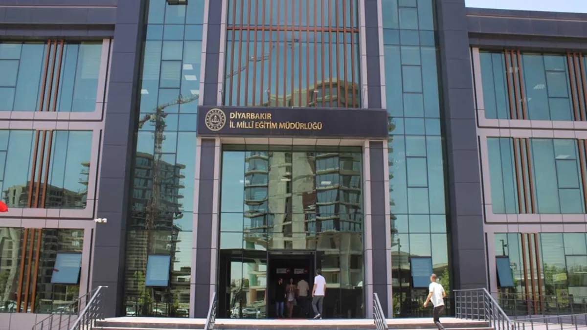 Diyarbakır&#039;da kadın öğretmene saldırı:  Milli Eğitim Müdürlüğü açıklama yaptı! haberinin görseli