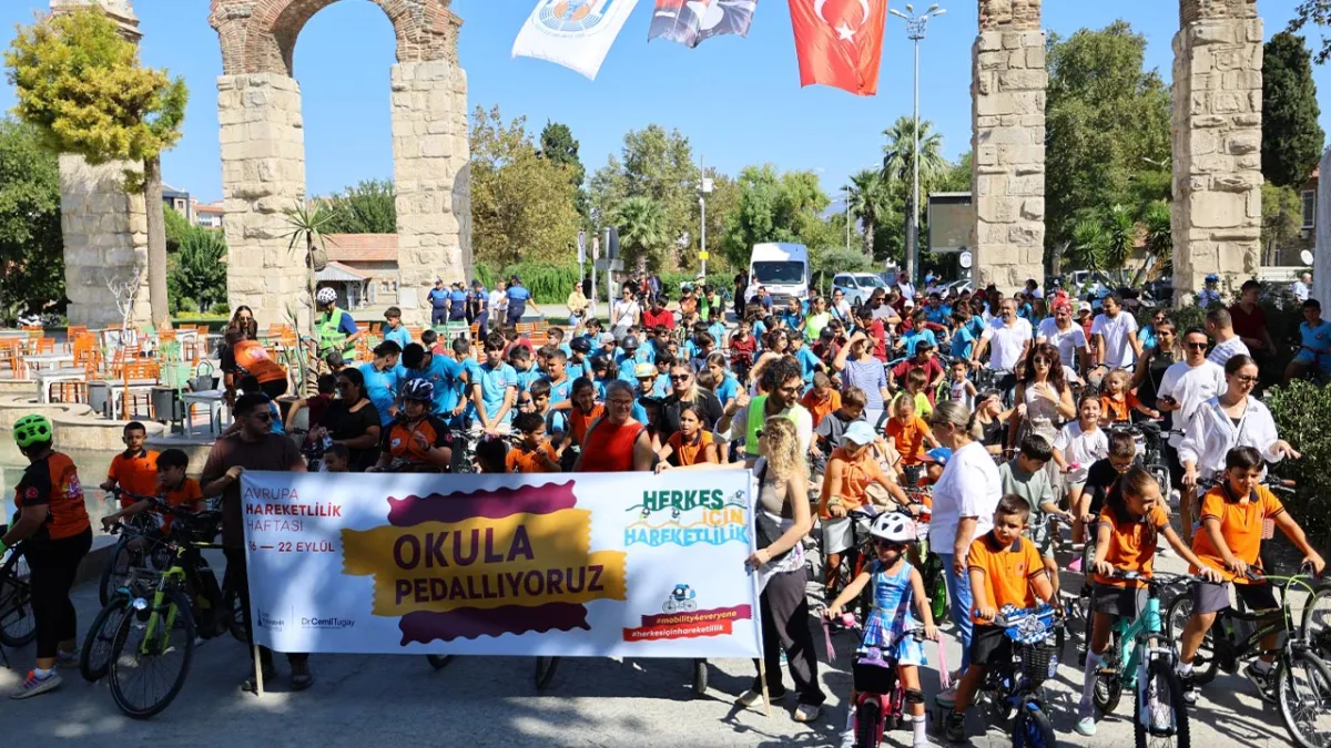 Efes Selçuk’ta Avrupa Hareketlilik Haftası renkli görüntülere sahne oldu haberinin görseli
