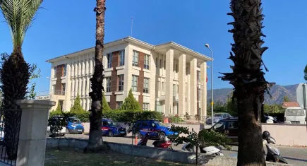 Köyceğiz Belediyesi'ne operasyon: Başkan yardımcısı gözaltına alındı