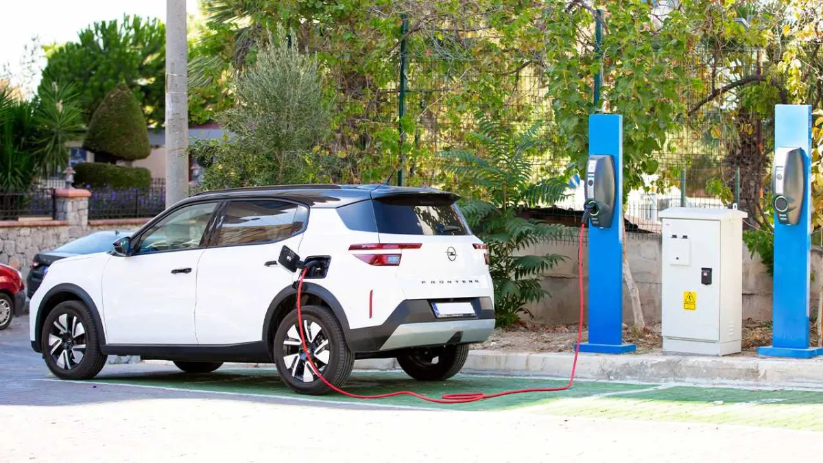 Narlıdere Belediyesi elektrikli araç şarj istasyonu ağını genişletti haberinin görseli
