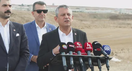 Özgür Özel’den Silivri’de: Siyasi kapkaçla karşı karşıyayız